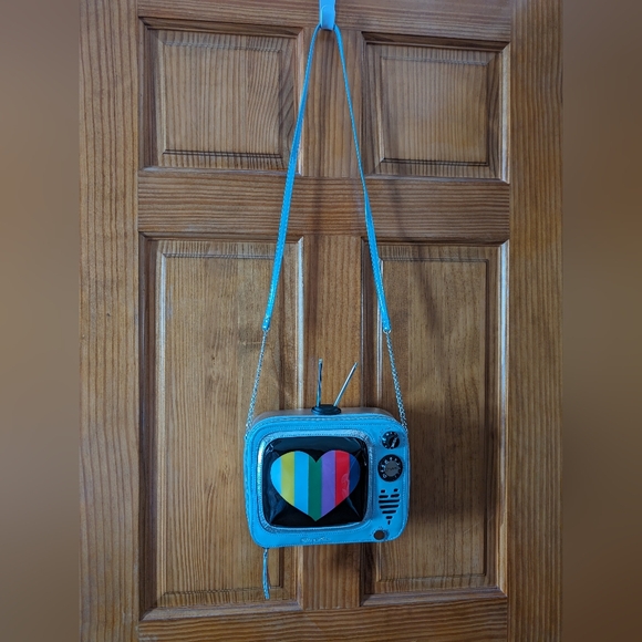 Betsey Johnson - Betsey Vision Crossbody - TV Bag - Picture 7 of 16